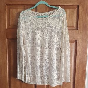 Elegant Cream Lace Top